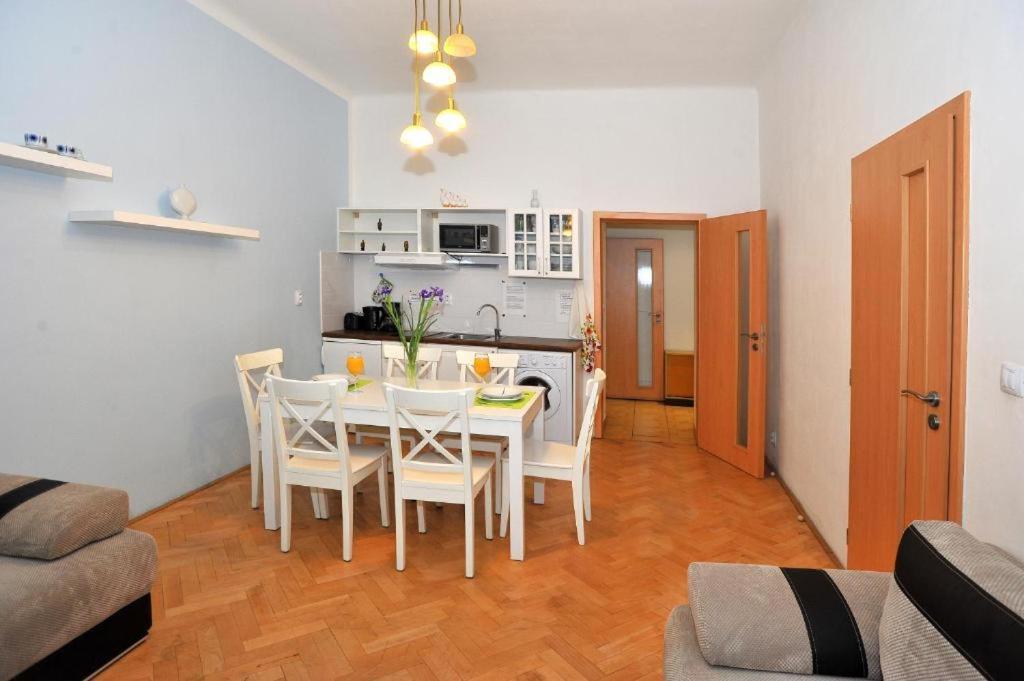 Condo Vinohrady II Praag Buitenkant foto