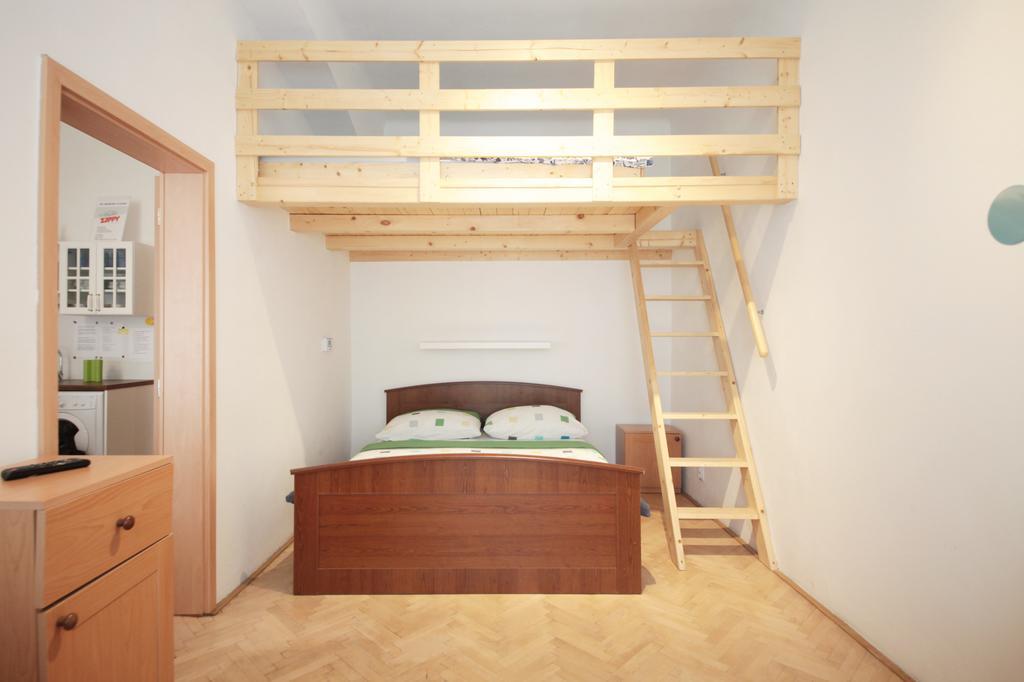 Condo Vinohrady II Praag Buitenkant foto